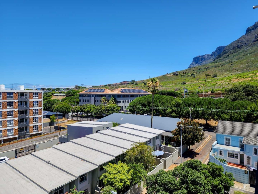 1 Bedroom Property for Sale in Observatory Western Cape